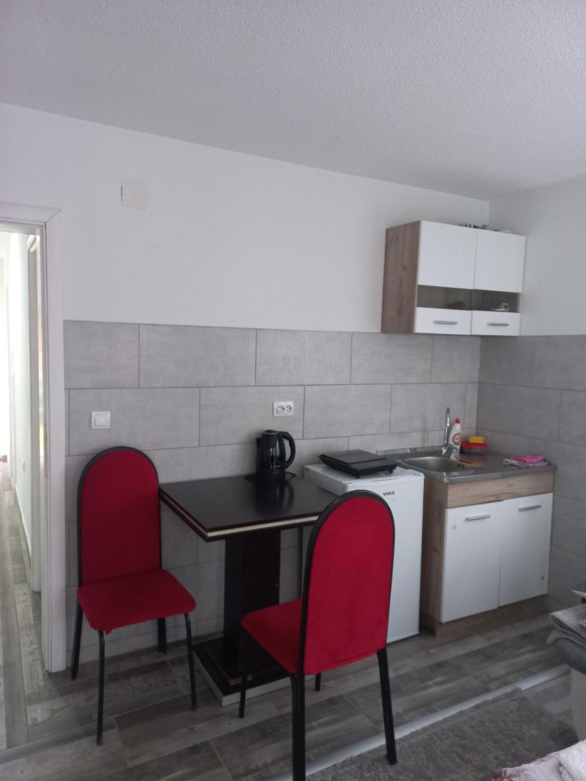 Adagio Studio Apartment Plav Luaran gambar